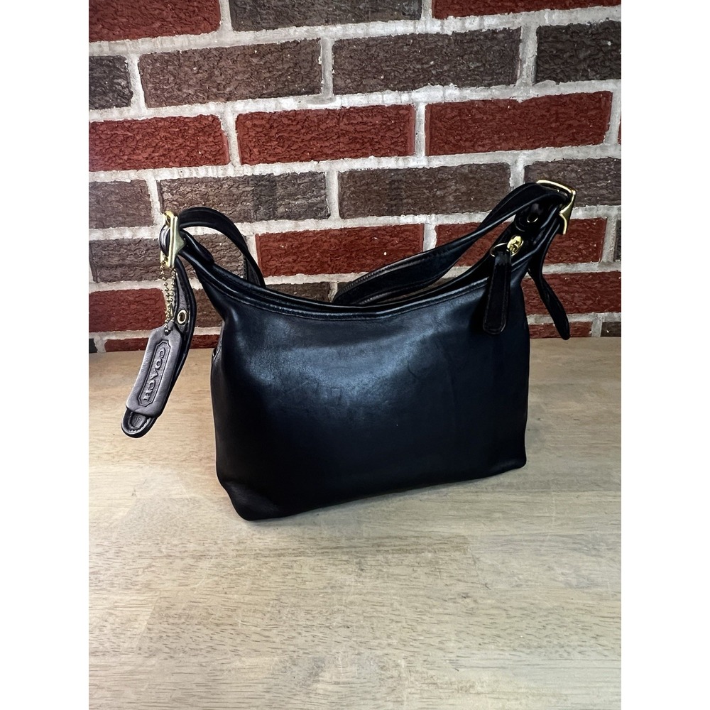 Vintage Coach Black Leather Legacy Pocket Zip Small Shoulder Bag Hobo 9136
